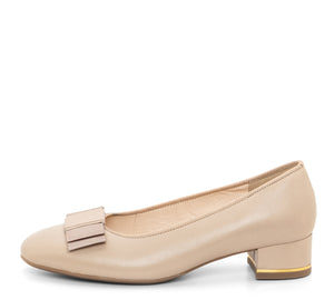 Garnet: Bow Block Heel Pump 35mm - Sand 88