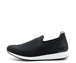 Leena 2 Women's Fusion4 Slip-on Sneaker - Black 01