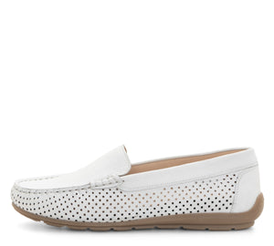 Amarillo Perf: Perforated Driving Moccasin - White 04